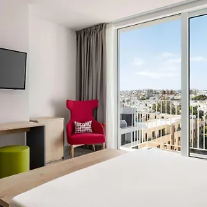 Quadro Hotel, Trademark Collection By Wyndham St. Julian's