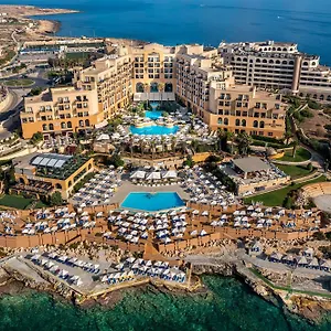 Corinthia St George's Bay Hotell