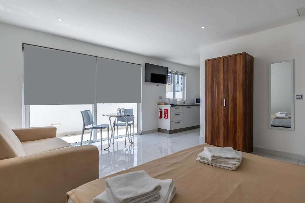 Studio Penthouse 51 With Side Sea Views At The Olo Living Guesthouse Saint Julian's Apartment