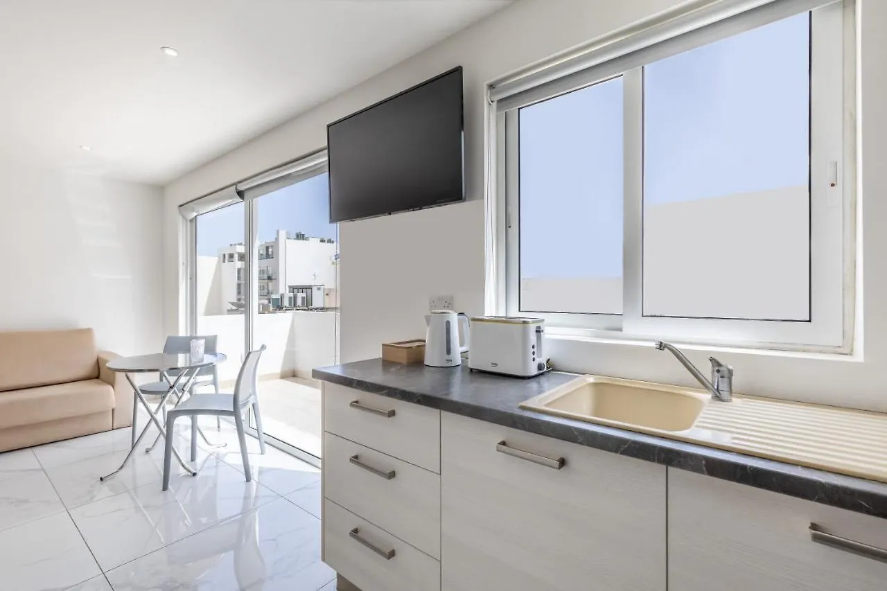 Studio Penthouse 51 With Side Sea Views At The Olo Living Guesthouse Saint Julian's
