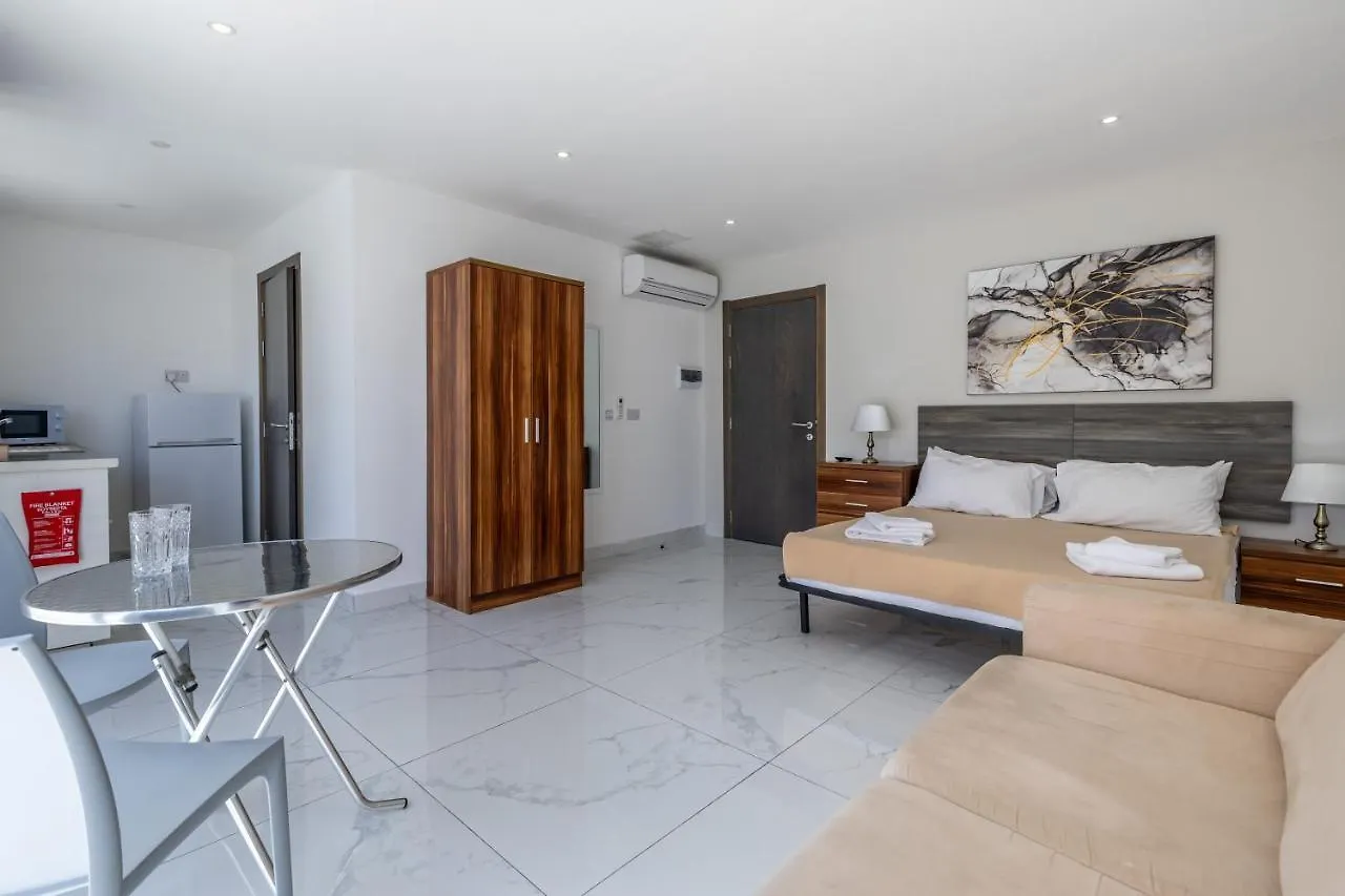 Studio Penthouse 51 With Side Sea Views At The Olo Living Guesthouse Saint Julian's
